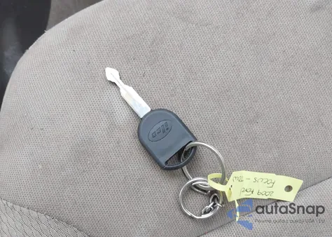 2009 Ford Focus S z USA, uszkodzony, nr VIN 1FAHP34NX9W159548